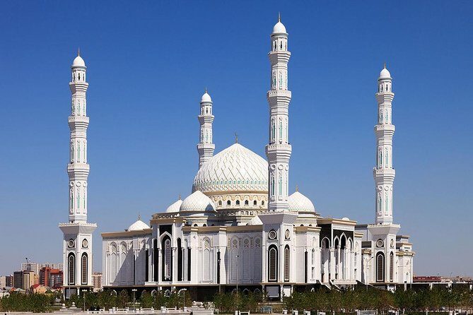 Half-Day Tour ( 4 hours) - Ak Orda Presidential Palace and the Millennium Axis Walk