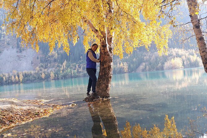 Issyk lake half - day tour - Issyk Lake at 1,760 meters: the hike, the photos, and the pause