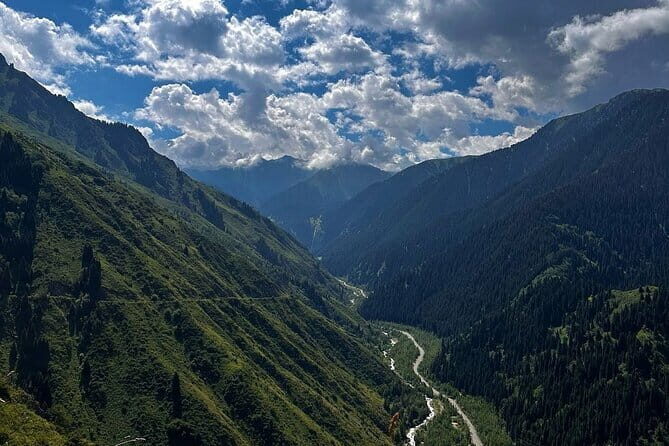 Shymbulak to Bogbanovisch Glacier and Oktabriskaya Hike - The Bogdanovich Glacier Hike: Views, Distance, and the Payoff